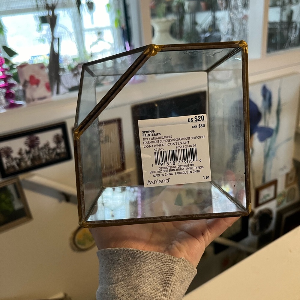GLASS AND METAL GEOMETRIC TERRARIUM VASE - Picture 3 of 3